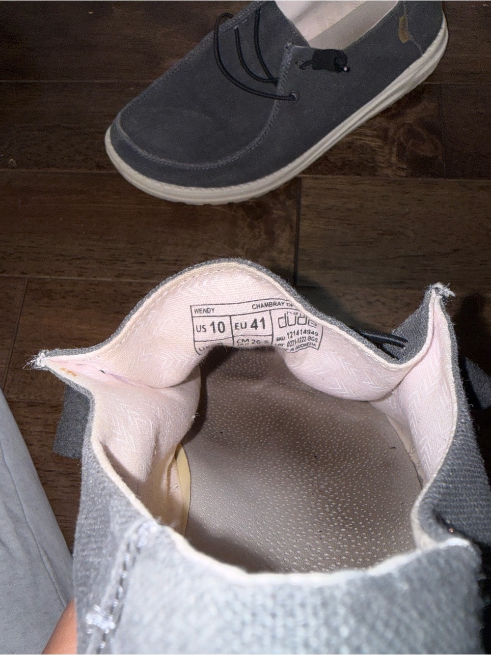 Hey Dude Wendy Chambray Women’s Size 10 Gray Slip On Lightweight Loafers - Picture 6 of 6